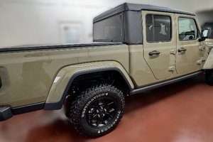 2025 Jeep Gladiator WILLYS