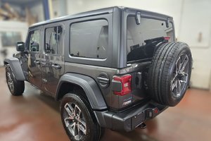 Jeep Wrangler 4xe SPORT S 2025