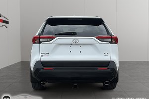 Toyota RAV4 XLE 2021
