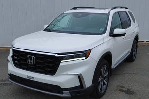 2024 Honda Pilot Touring | Leather | Roof | Cam | Warranty to 2029