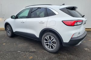 2022 Ford Escape SEL | Leather | Cam | USB | Warranty to 2027