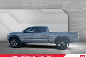 Toyota Tacoma DOUBLE CAB 6A 2021