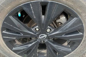 2023 Nissan Rogue SV midnight edition, 8 PNEUS, TOIT, CUIR, AWD