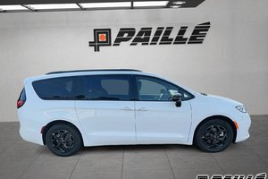 Chrysler Pacifica Hybrid PREMIUM S APPEARANCE 2024