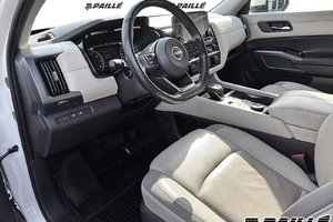 Nissan Pathfinder SL 2023