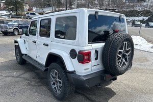 2025 Jeep WRANGLER 4-Door SAHARA