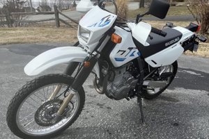 Suzuki DR 650 MOTO FLAMBANT NEUVE !!! 2023