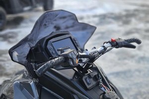 2025 Polaris 850 Indy VR1 BOOST 137 DYNAMIX ÉDITION