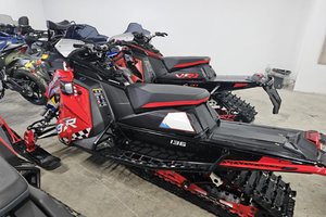 Polaris 9R INDY XCR 136  2025
