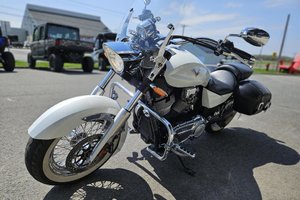 2013 Victory Motorcycles BOARDWALK 1700