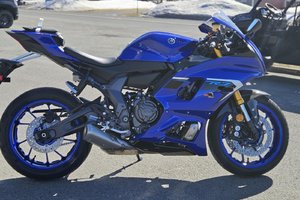Yamaha R7  2025