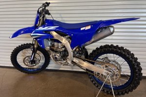 Yamaha YZ 450F  2025