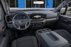 Chevrolet SILVERADO 2500 HD LT 2025