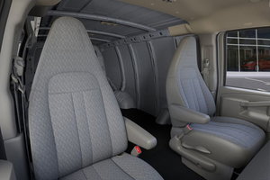 GMC SAVANA CARGO 3500 REG WB (1WT) CARGO 2024
