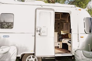 2021 Airstream Bambi 19CB Classic Range