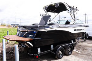 2018 Mastercraft XT23 OPEN DECK + CUIR