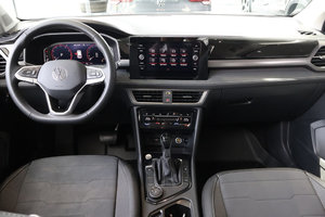 Volkswagen Taos Comfortline Black Edition 4MOTION 2025