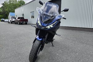 Honda NT100DS DCT (automatique à double embrayage) 2025