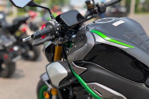 Kawasaki Z900 SE ABS SPECIAL EDITION 2025