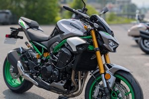 Kawasaki Z900 SE ABS SPECIAL EDITION 2025