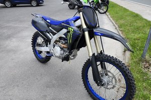 Yamaha YZ450 2022
