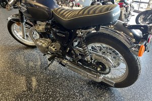Kawasaki W800  2023