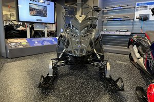 Polaris TITAN ADVENTURE 650 1.5 écran 7S 2025