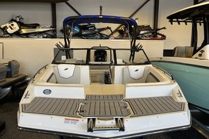 Starcraft SVX210OB Wake edition 2023