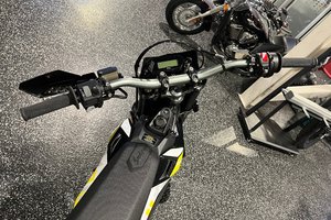 2024 Surron ULTRA BEE