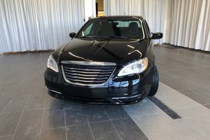 Chrysler 200 LX*BAS KILO 2014