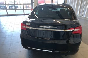 Chrysler 200 LX*BAS KILO 2014