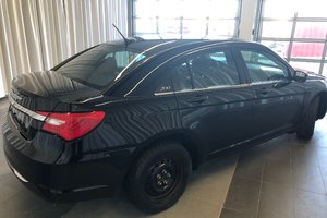 Chrysler 200 LX*BAS KILO 2014