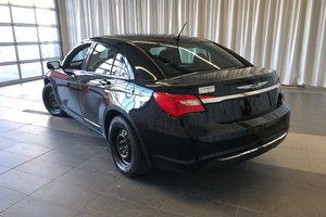 Chrysler 200 LX*BAS KILO 2014