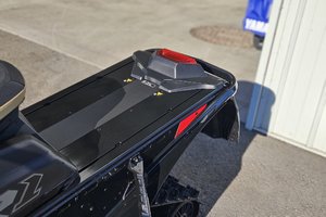 2025 Polaris 850 Indy VR1 BOOST 137 DYNAMIX ÉDITION