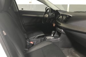 Mitsubishi Lancer Sportback SE 2015