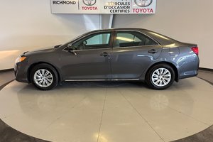 2014 Toyota Camry LE 4 CyL. *TRÈS BEAU VÉHICULE*