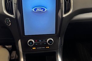 Ford Edge Titanium 2021