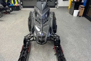 2025 Polaris PRO RMK 155 9R