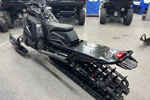 2025 Polaris PRO RMK 155 9R
