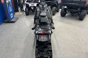 2025 Polaris PRO RMK 155 9R