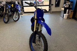 Yamaha YZ 125  2025