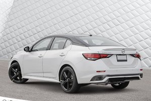 2025 Nissan Sentra SR CVT