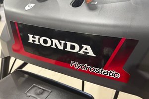 2025 Honda SOUFFLEUSE HSS1332CTD