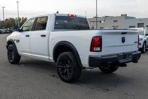 Ram 1500 Classic WARLOCK CREW V8 4X4 *SIEGES CHAUFF* CARPLAY *PROMO 2024