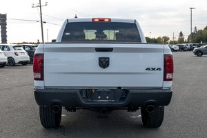 Ram 1500 Classic WARLOCK CREW V8 4X4 *SIEGES CHAUFF* CARPLAY *PROMO 2024