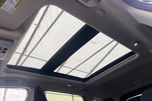 Nissan Rogue SV AWD *TOIT* SIÈGES / VOLANT CHAUF CAM360 *BAS KM 2023