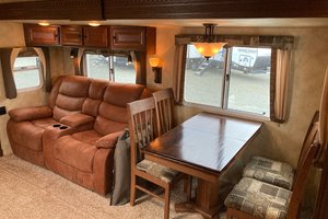 2012 NORTHWOOD ARCTIC FOX 29L