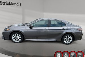 2023 Toyota Camry SE AWD