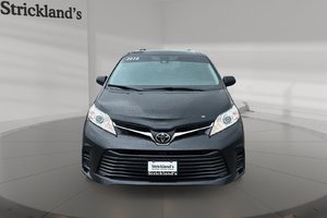 2018 Toyota Sienna LE 8-Passenger V6