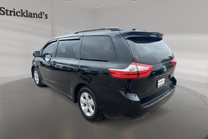 2018 Toyota Sienna LE 8-Passenger V6